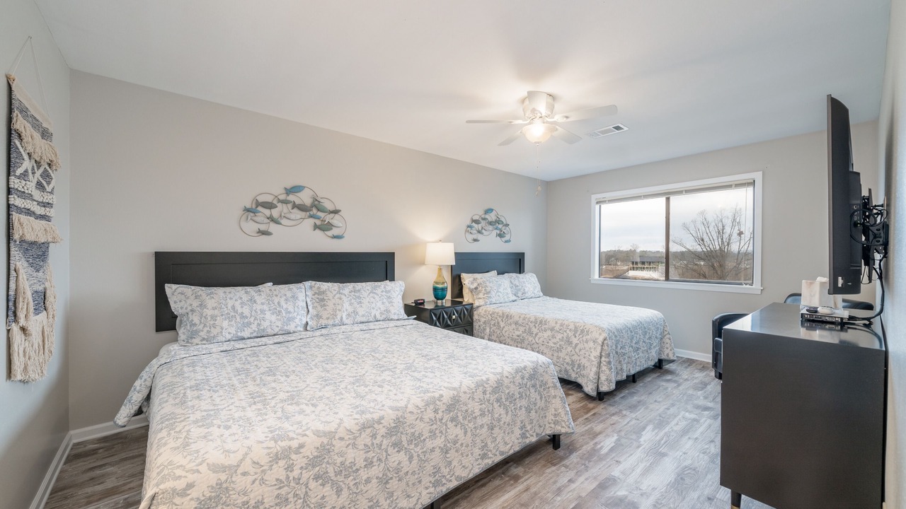 Photo of Bedroom in Lake Hamilton