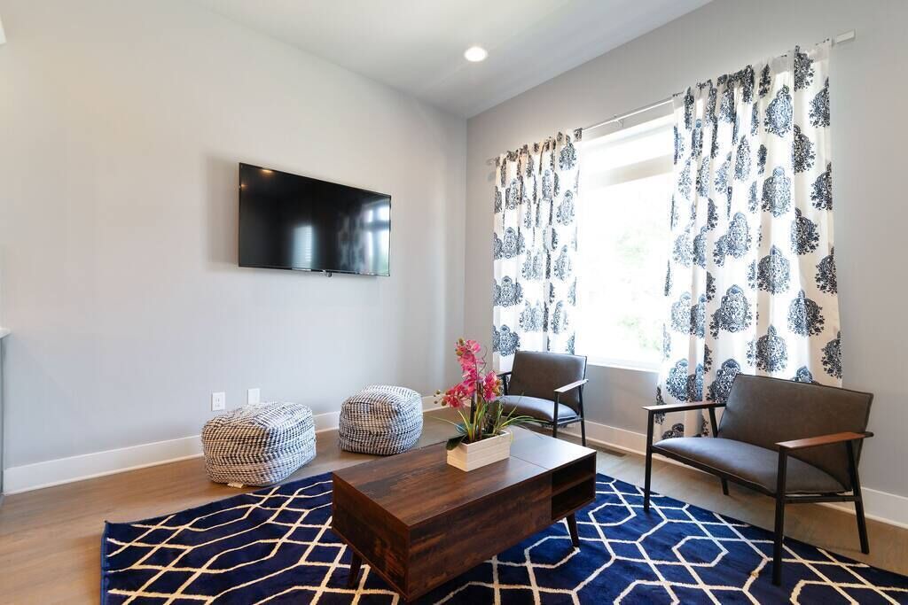 Photo of Livingroom in Haynes Area