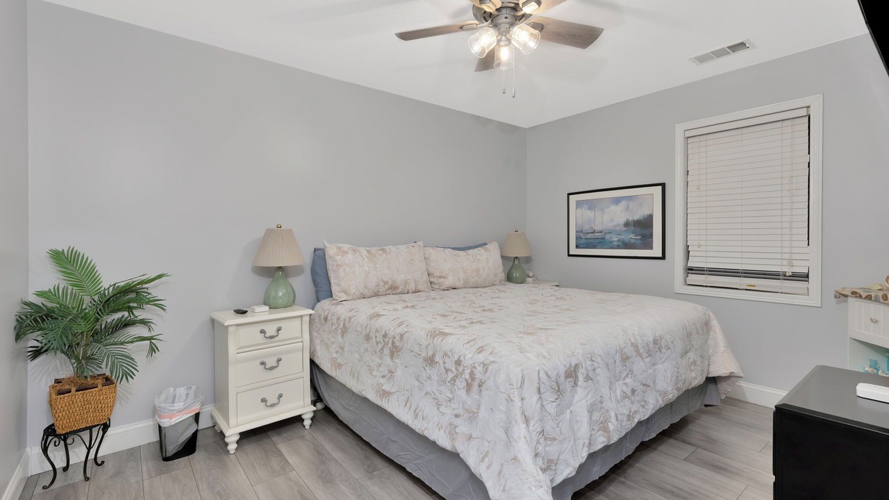 Photo of Bedroom in Harvey County
