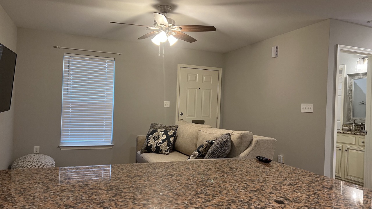 Photo of Livingroom in Capital View