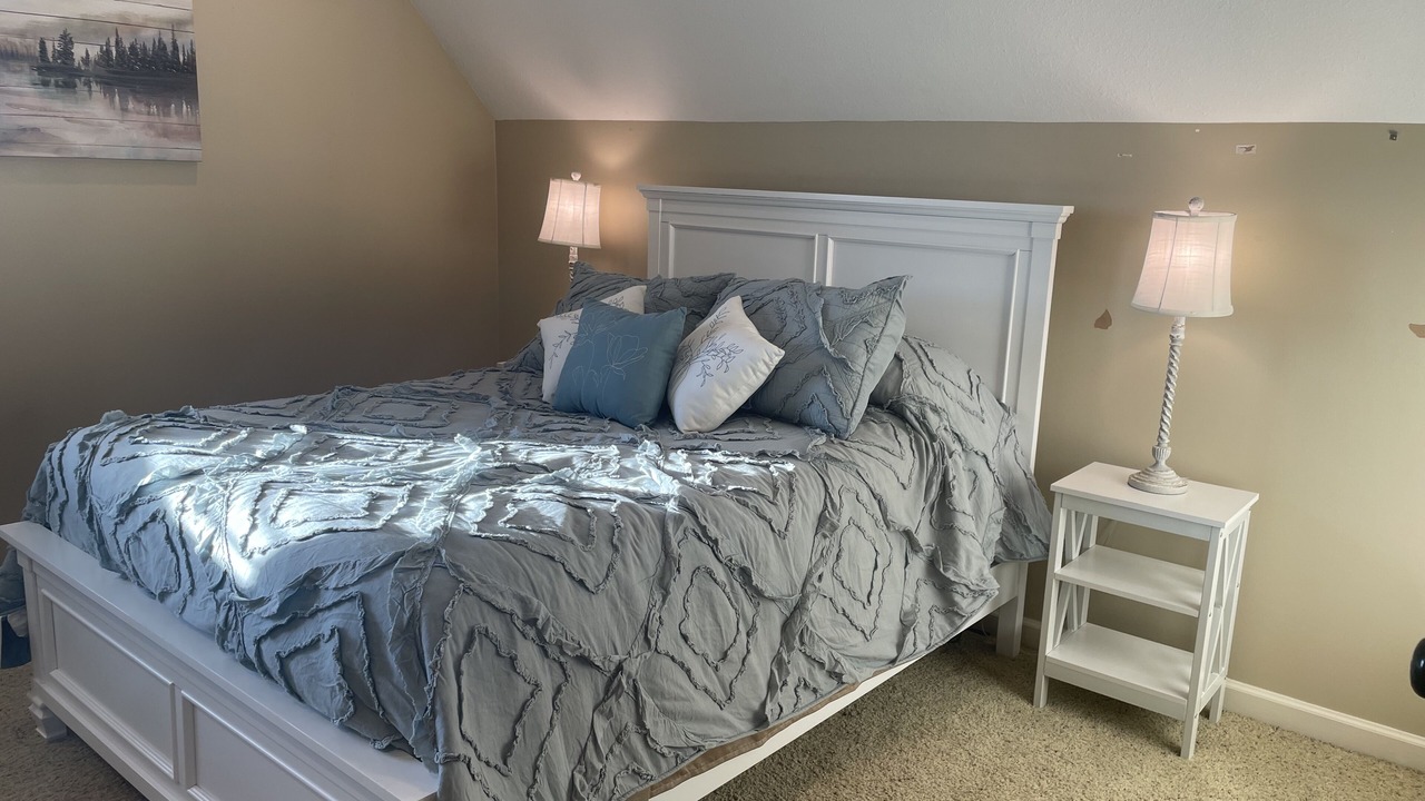 Photo of Bedroom in Springville