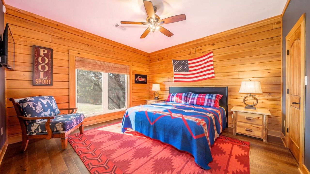Photo of Bedroom in Royal