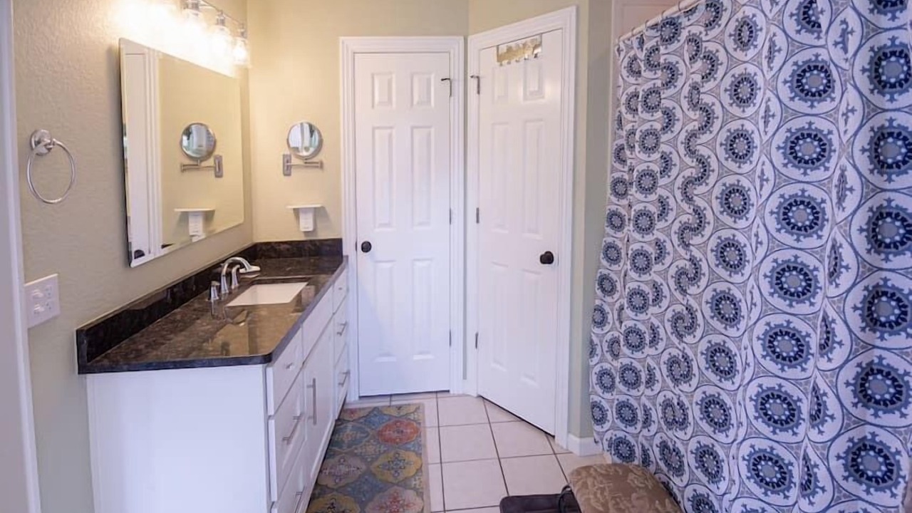 Photo of Bathroom in Bentonville - Fayetteville