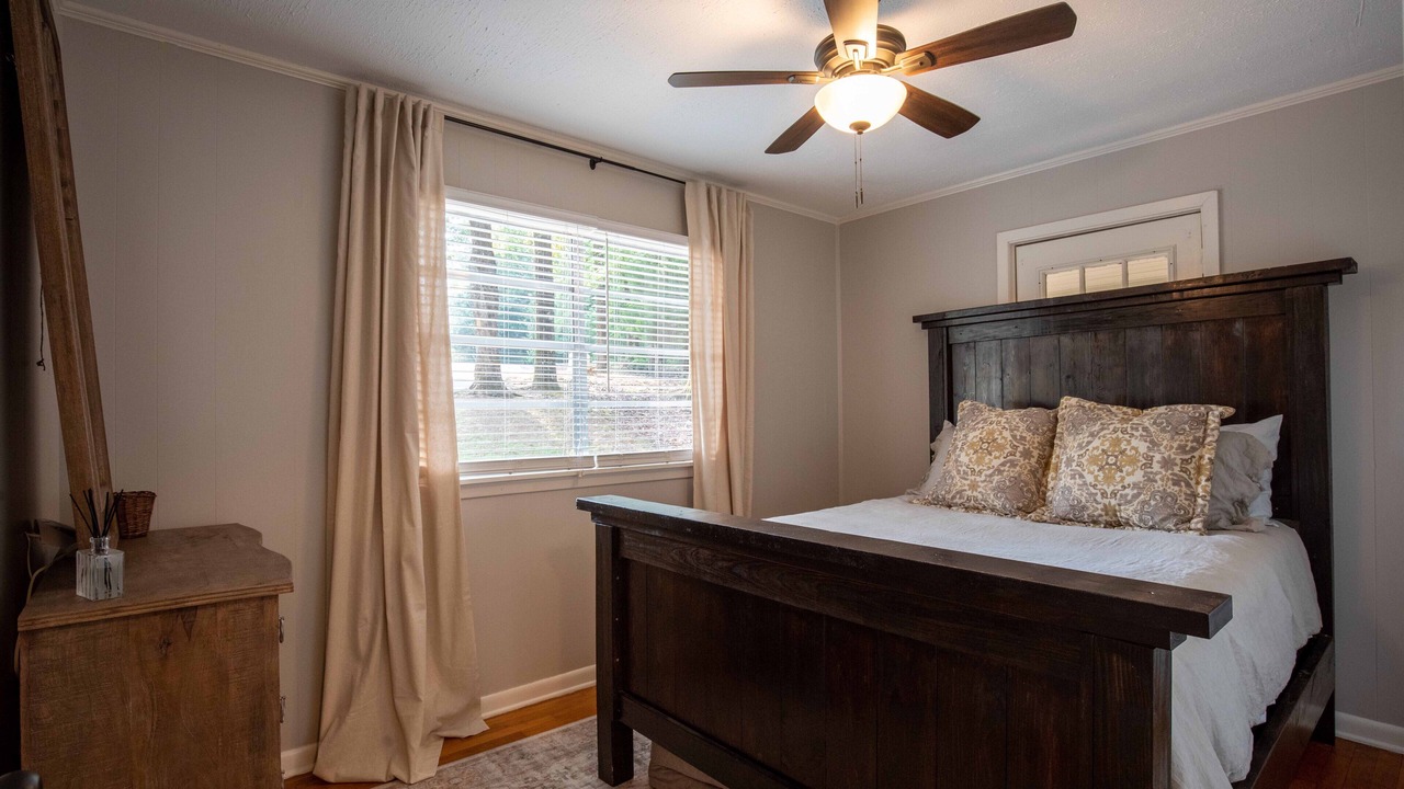 Photo of Bedroom in Oxford