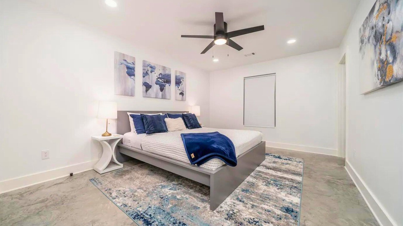 Photo of Bedroom in Lake Hamilton