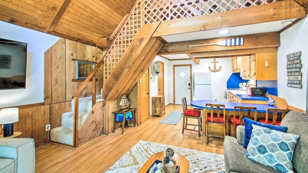 Photo of Livingroom in Piney