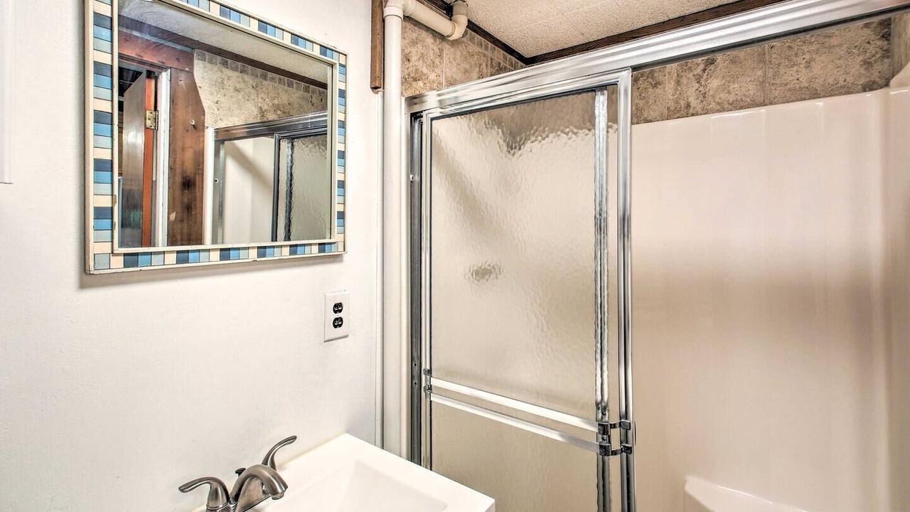 Photo of Bathroom in Piney