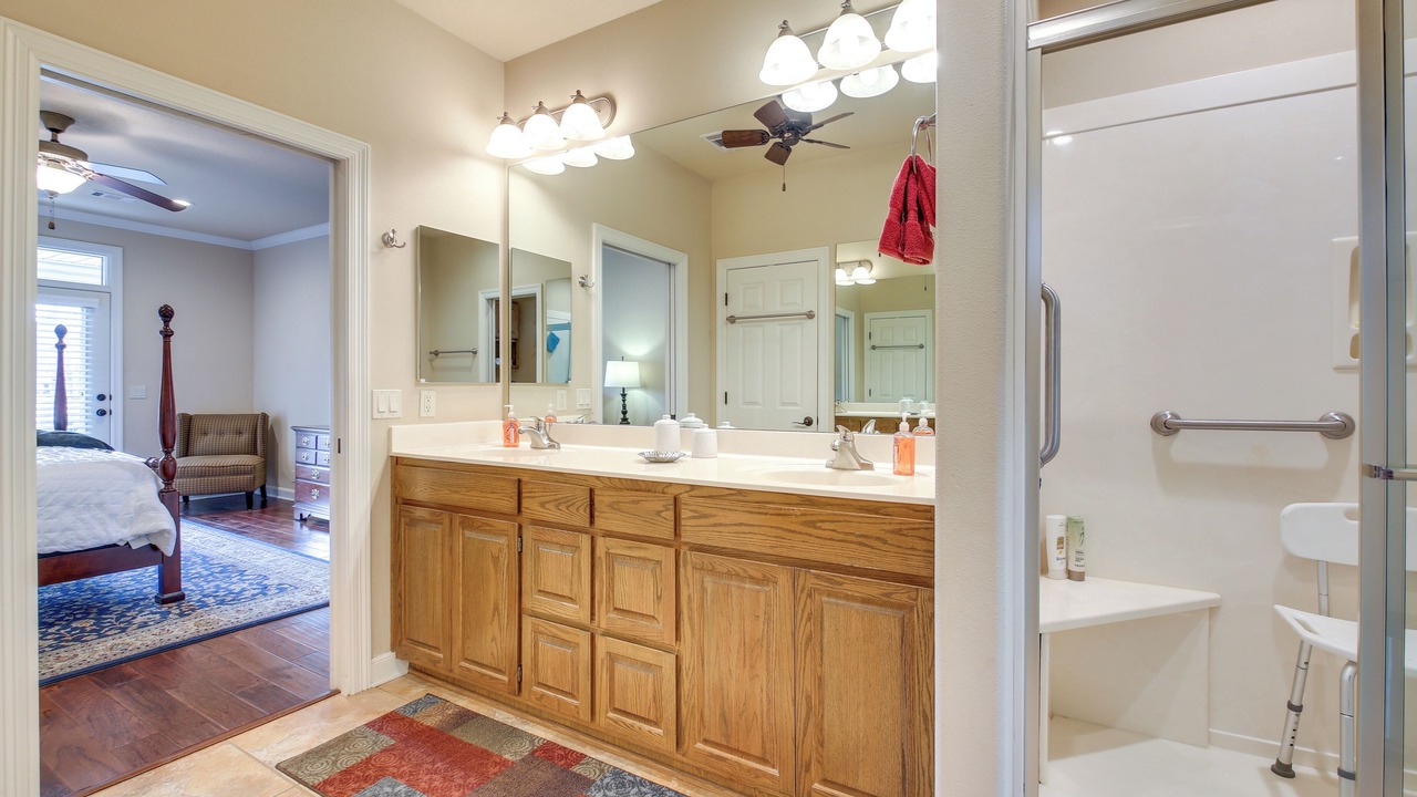 Photo of Bathroom in Hot Springs Village