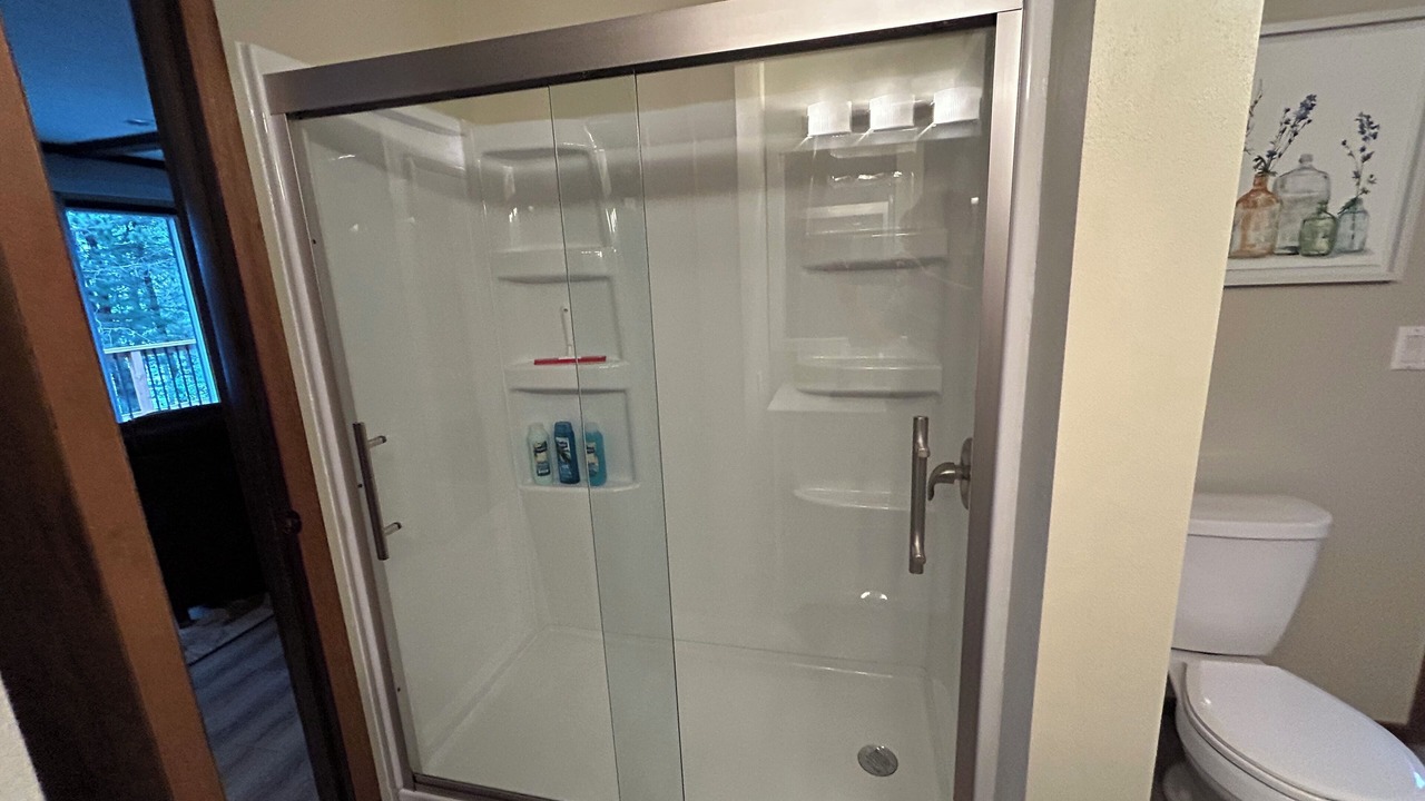Photo of Bathroom in Lake Shore Estates