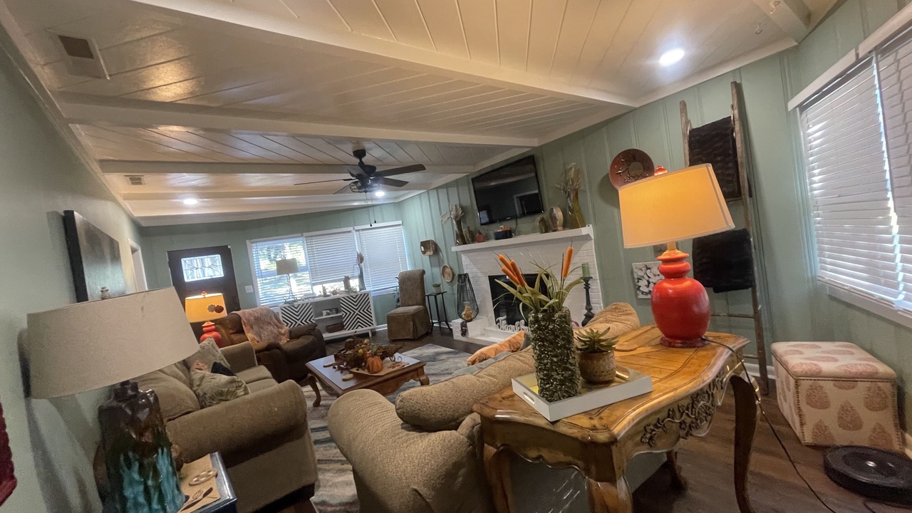 Photo of Livingroom in Springdale