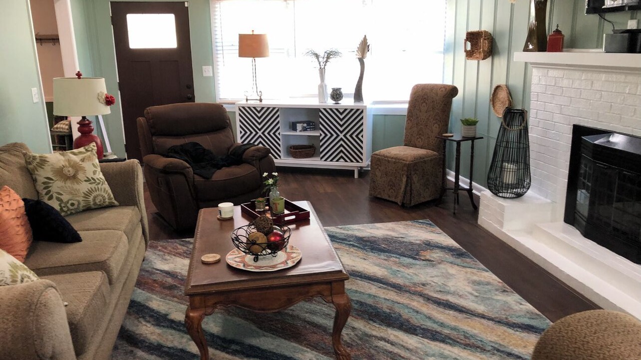 Photo of Livingroom in Springdale