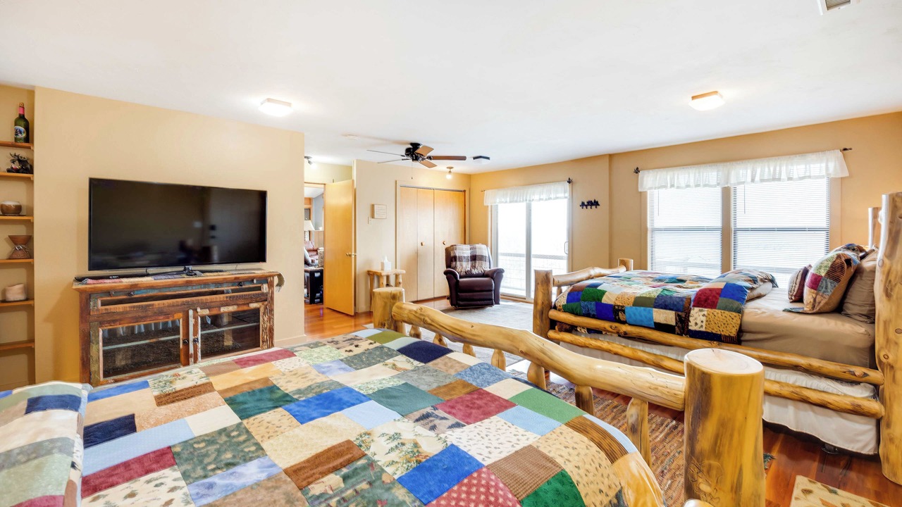Photo of Bedroom in Sylvan Shores