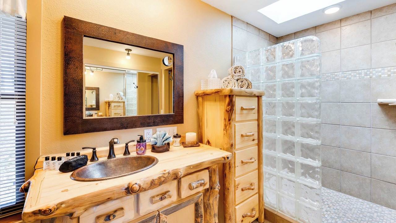 Photo of Bathroom in Sylvan Shores