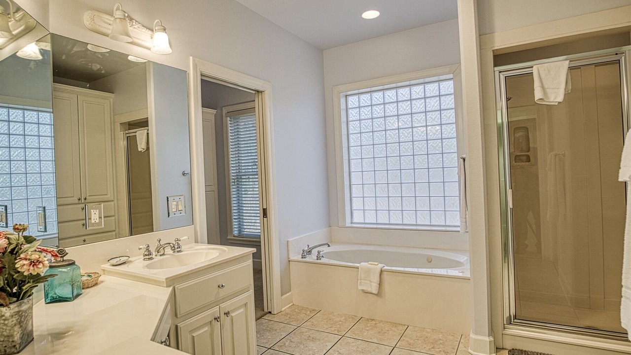 Photo of Bathroom in Hot Springs Village