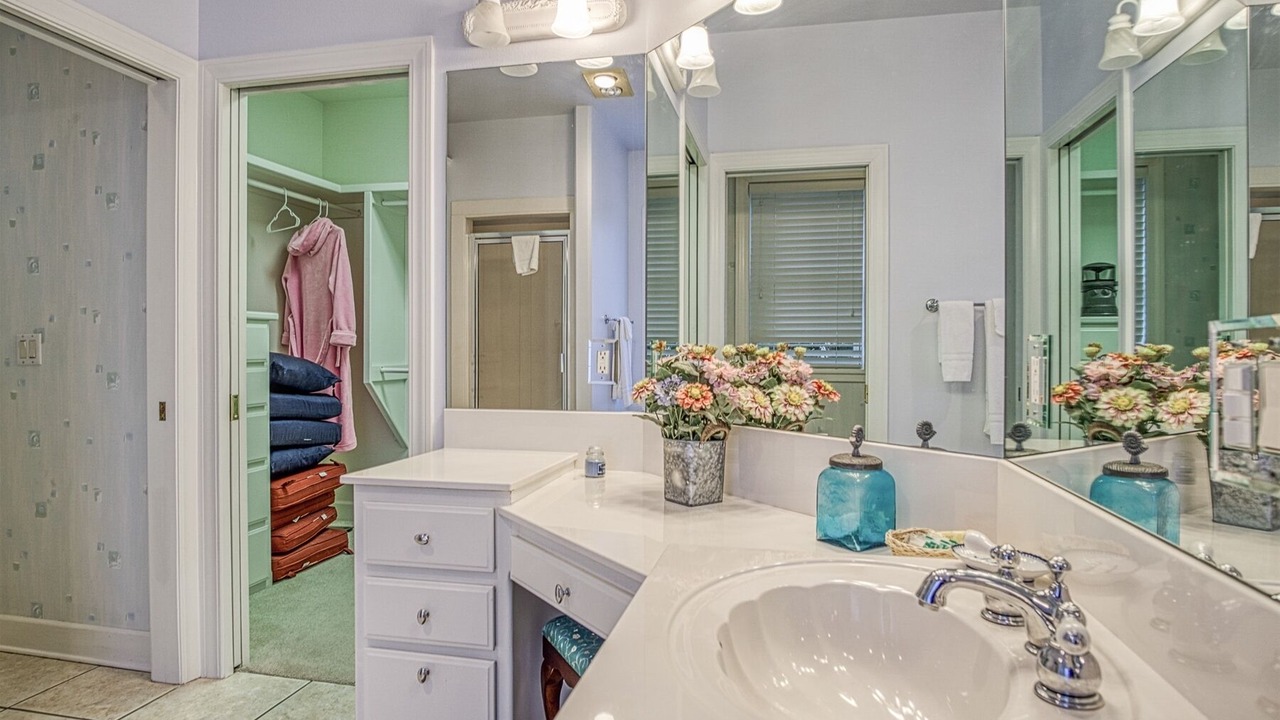 Photo of Bathroom in Hot Springs Village