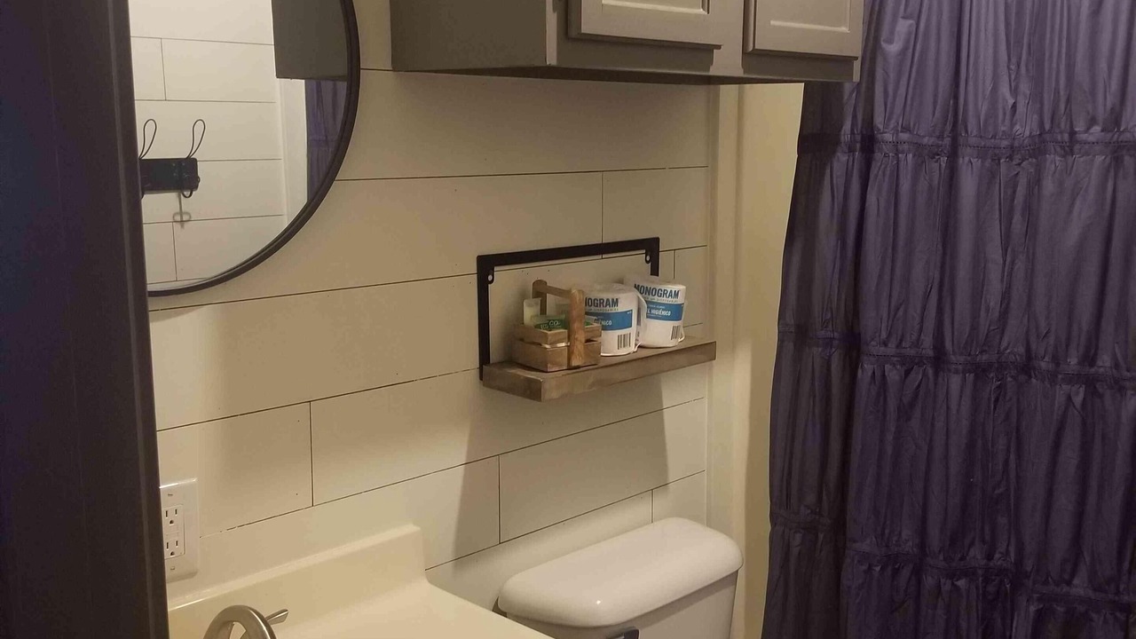 Photo of Bathroom in Mead