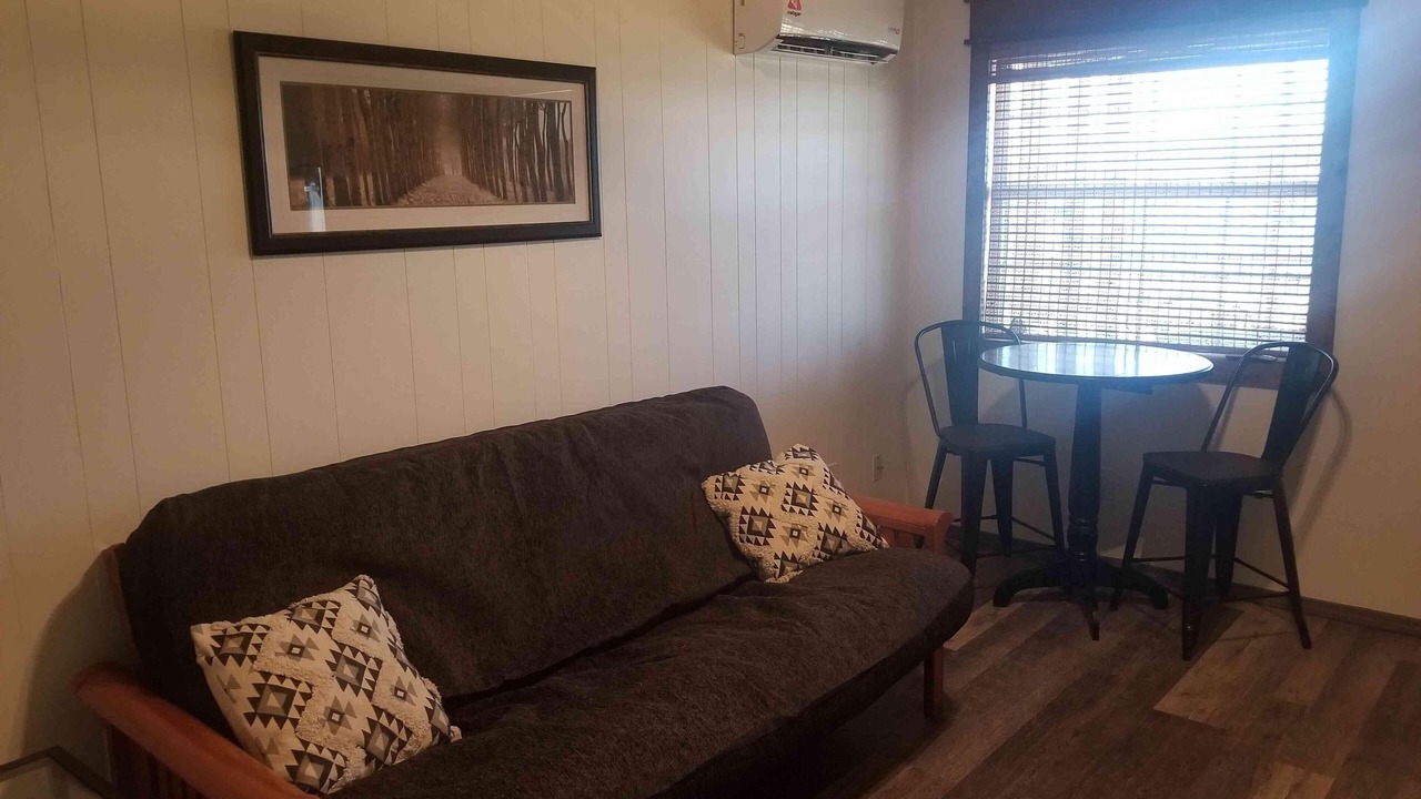 Photo of Livingroom in Mead