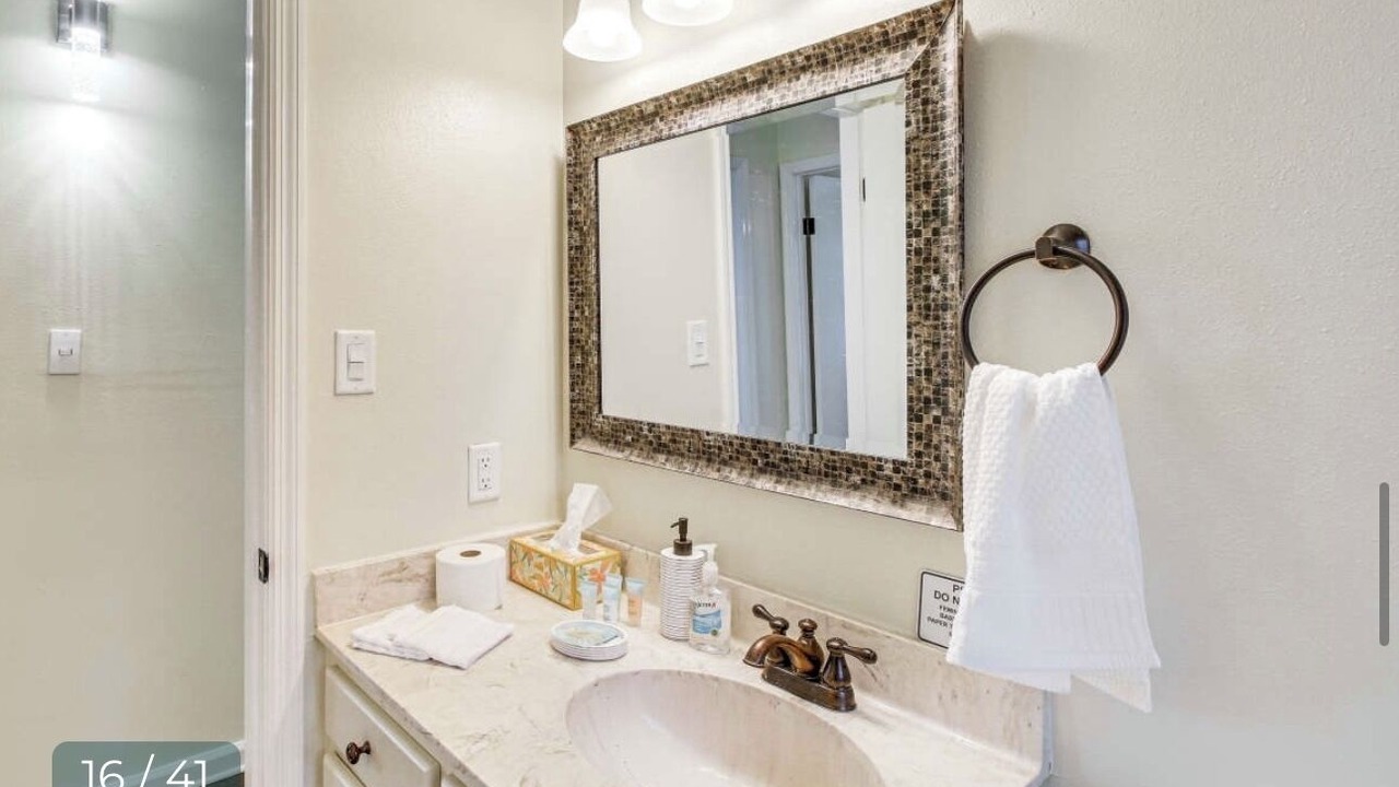 Photo of Bathroom in Lake Hamilton