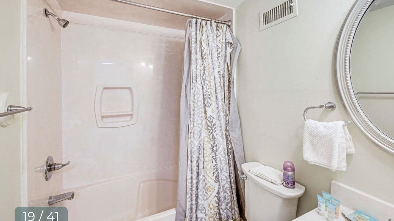 Photo of Bathroom in Lake Hamilton