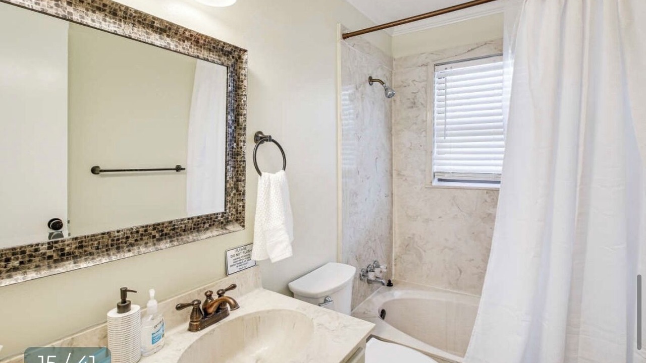 Photo of Bathroom in Lake Hamilton
