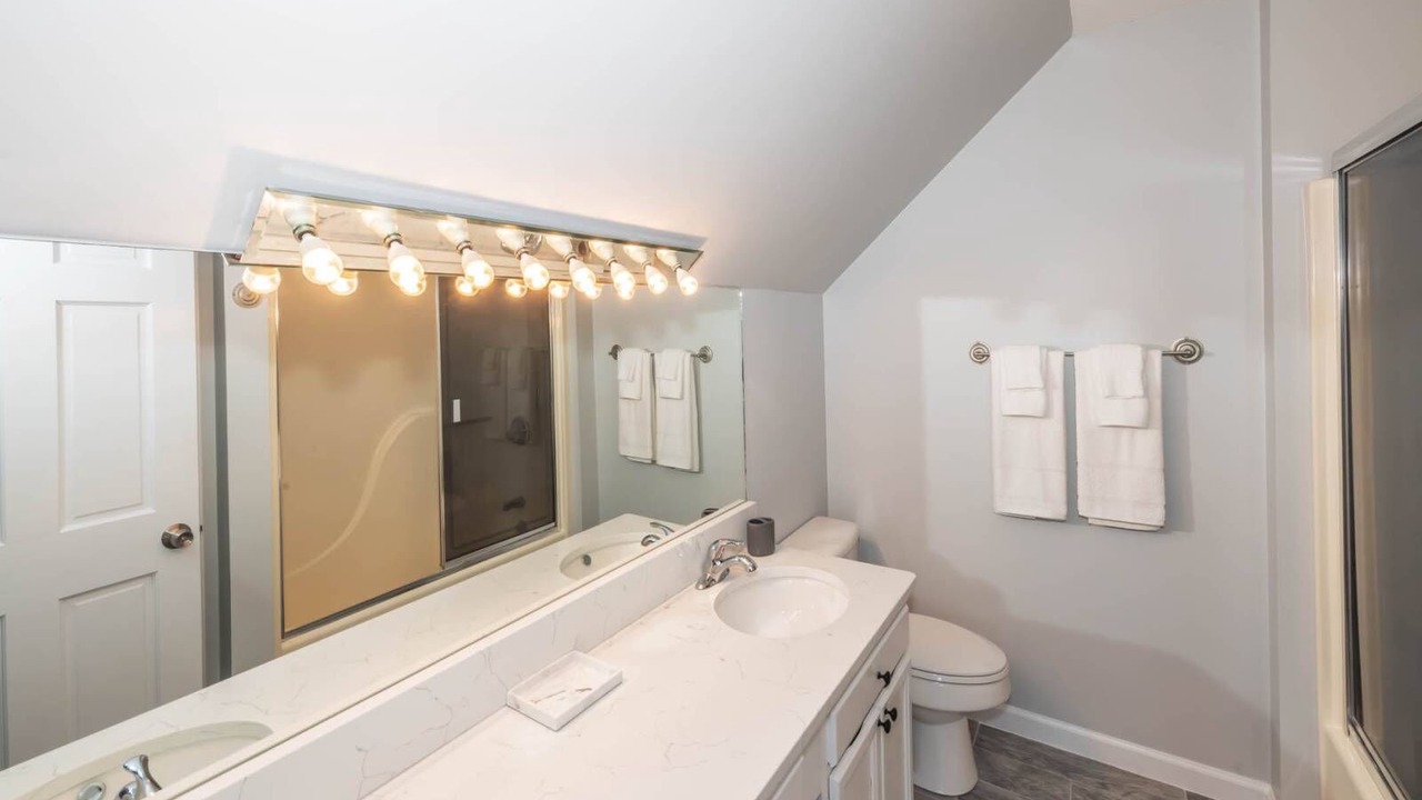 Photo of Bathroom in Lenoir City