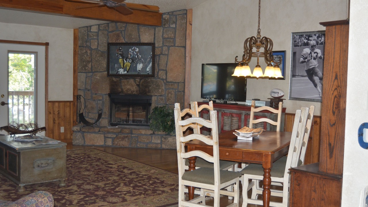 Photo of Bedroom in Mount Ida