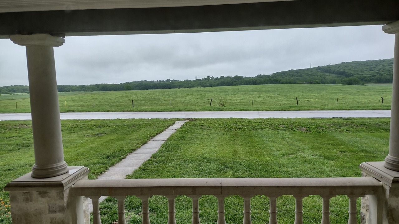 Photo of Outdoor in Pauline