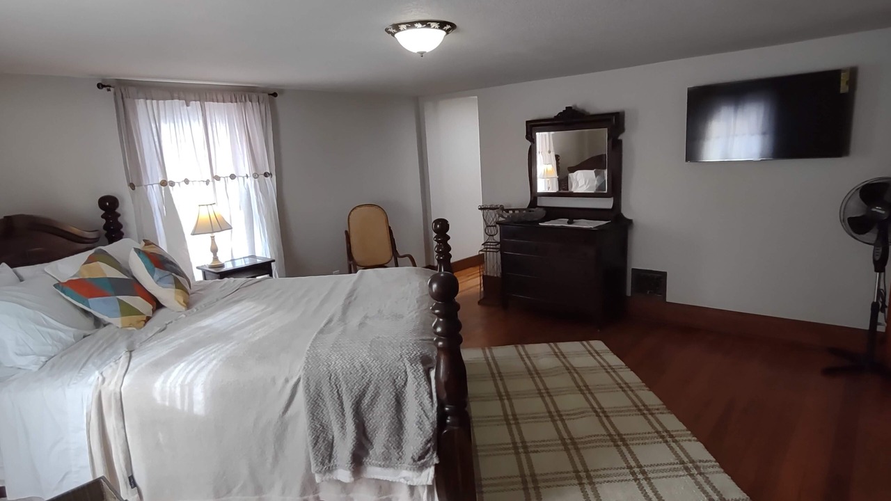 Photo of Bedroom in Pauline