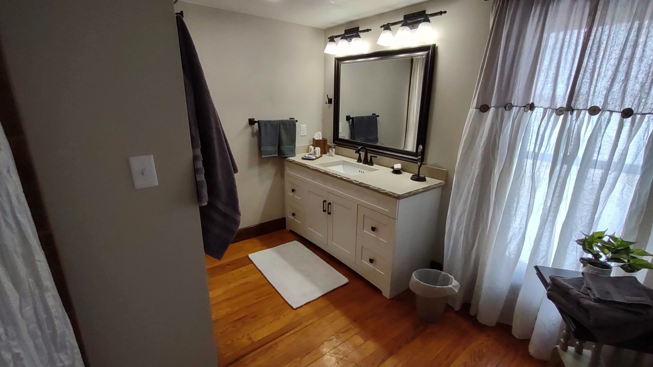 Photo of Bathroom in Pauline