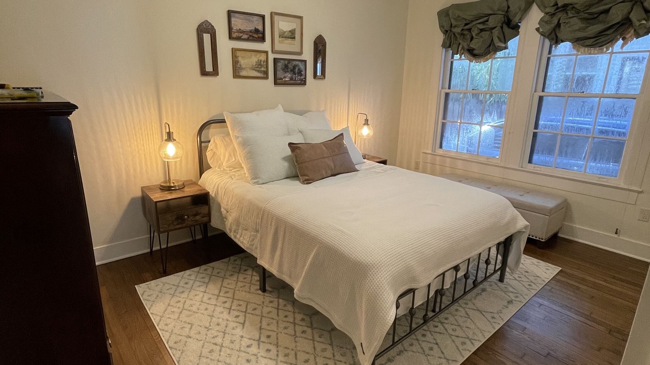Photo of Bedroom in Mid City South
