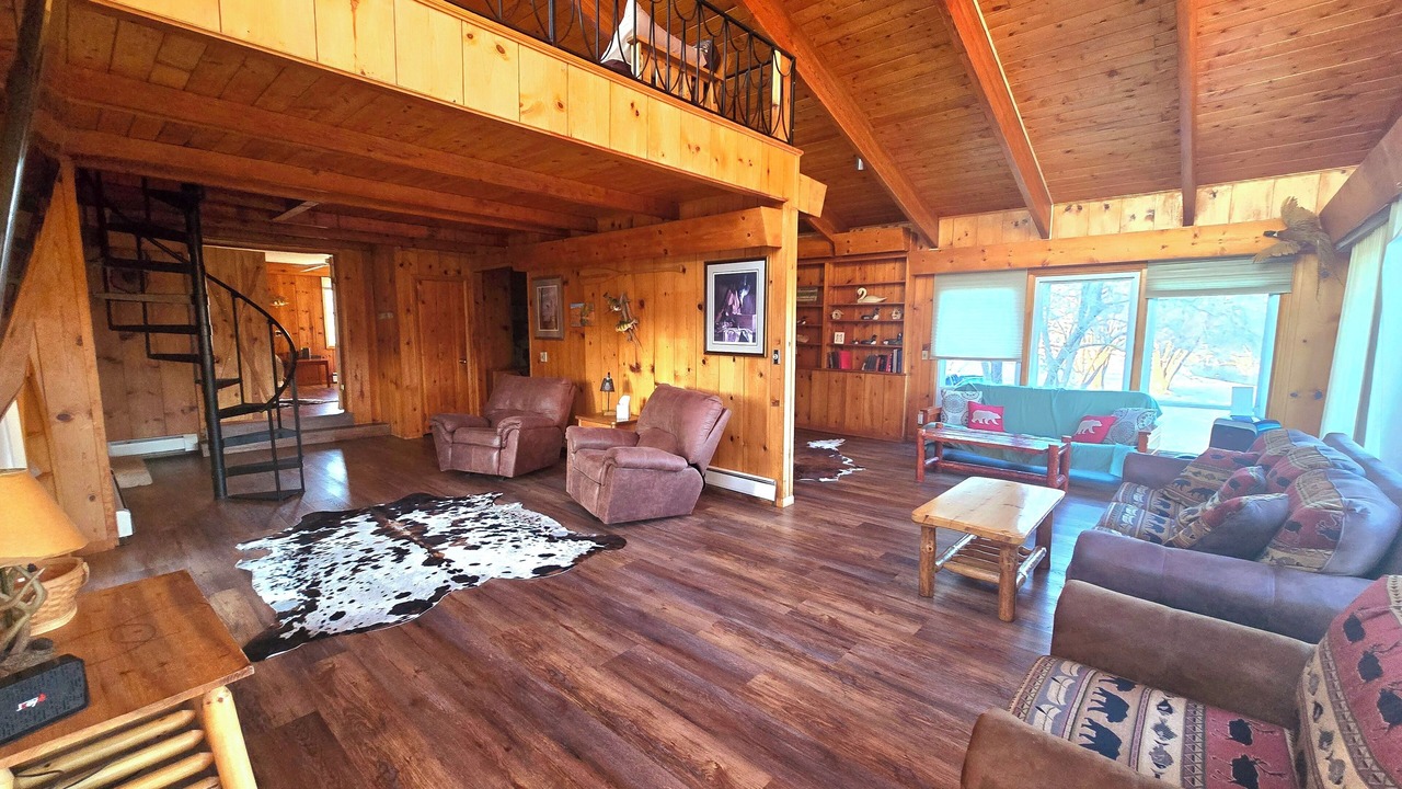 Photo of Livingroom in Decorah