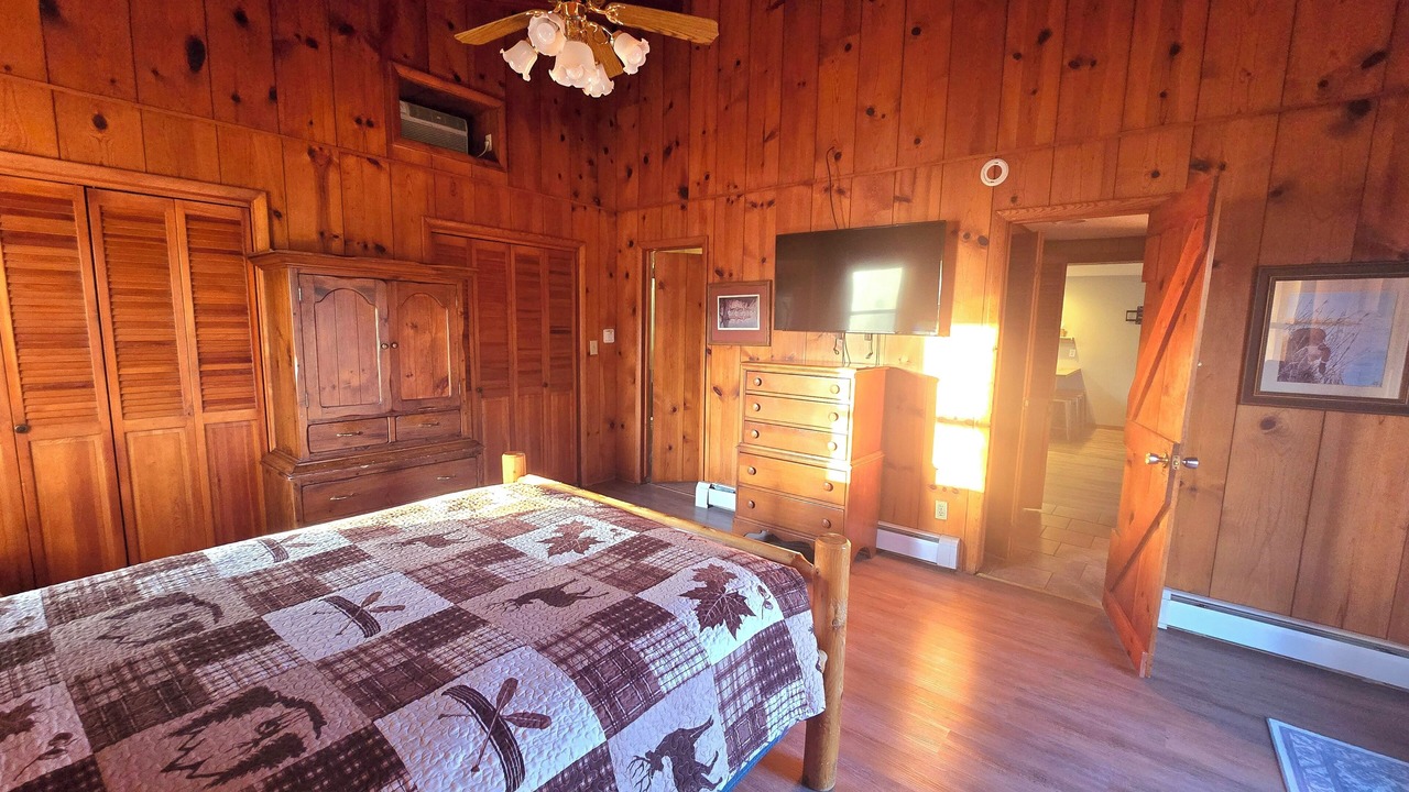 Photo of Bedroom in Decorah