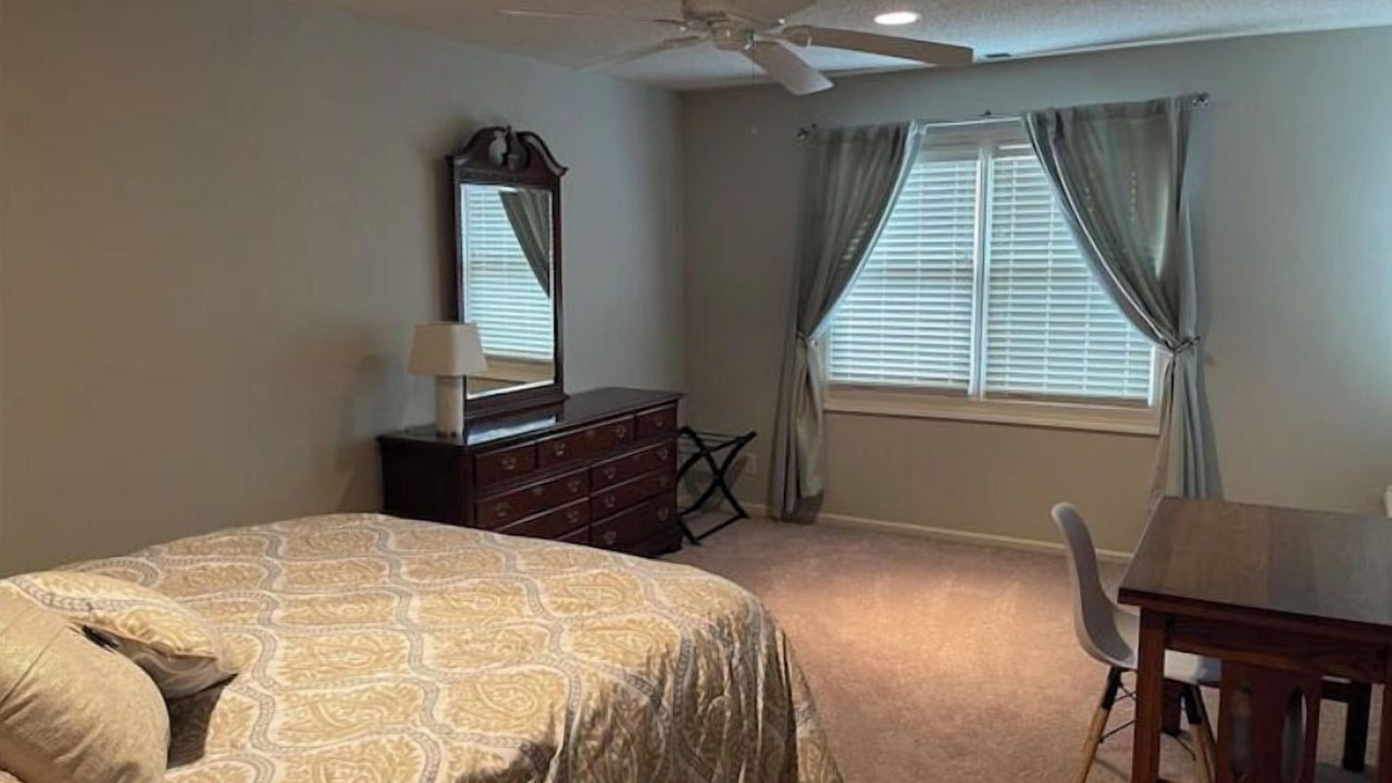 Photo of Bedroom in Overland Park