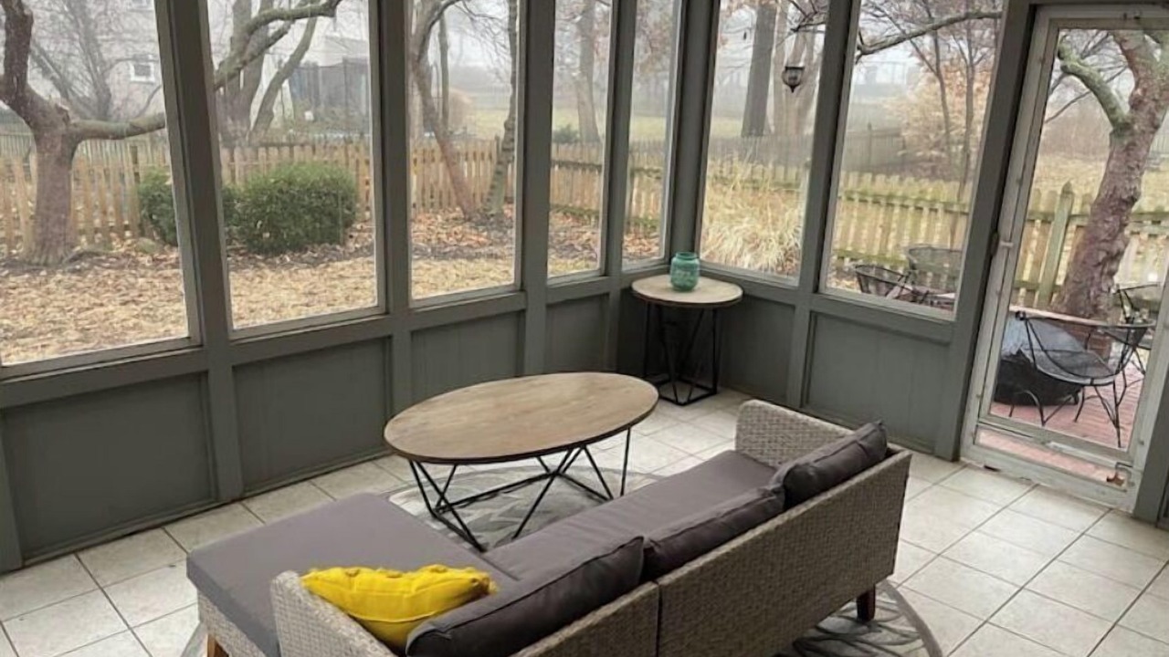 Photo of Livingroom in Overland Park
