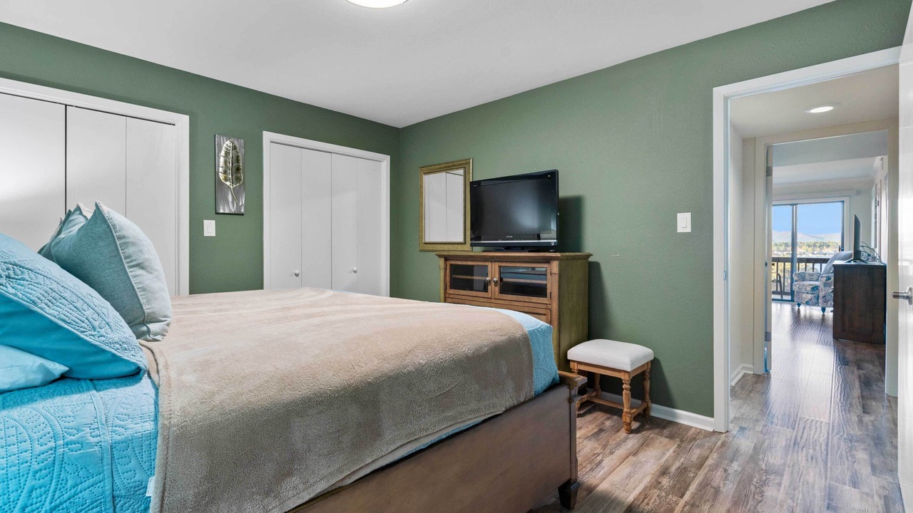 Photo of Bedroom in Lake Hamilton