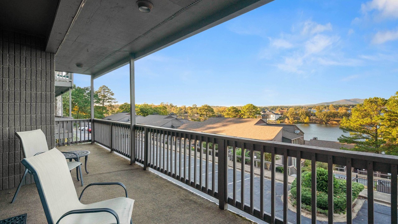 Photo of Patio Balcony in Lake Hamilton