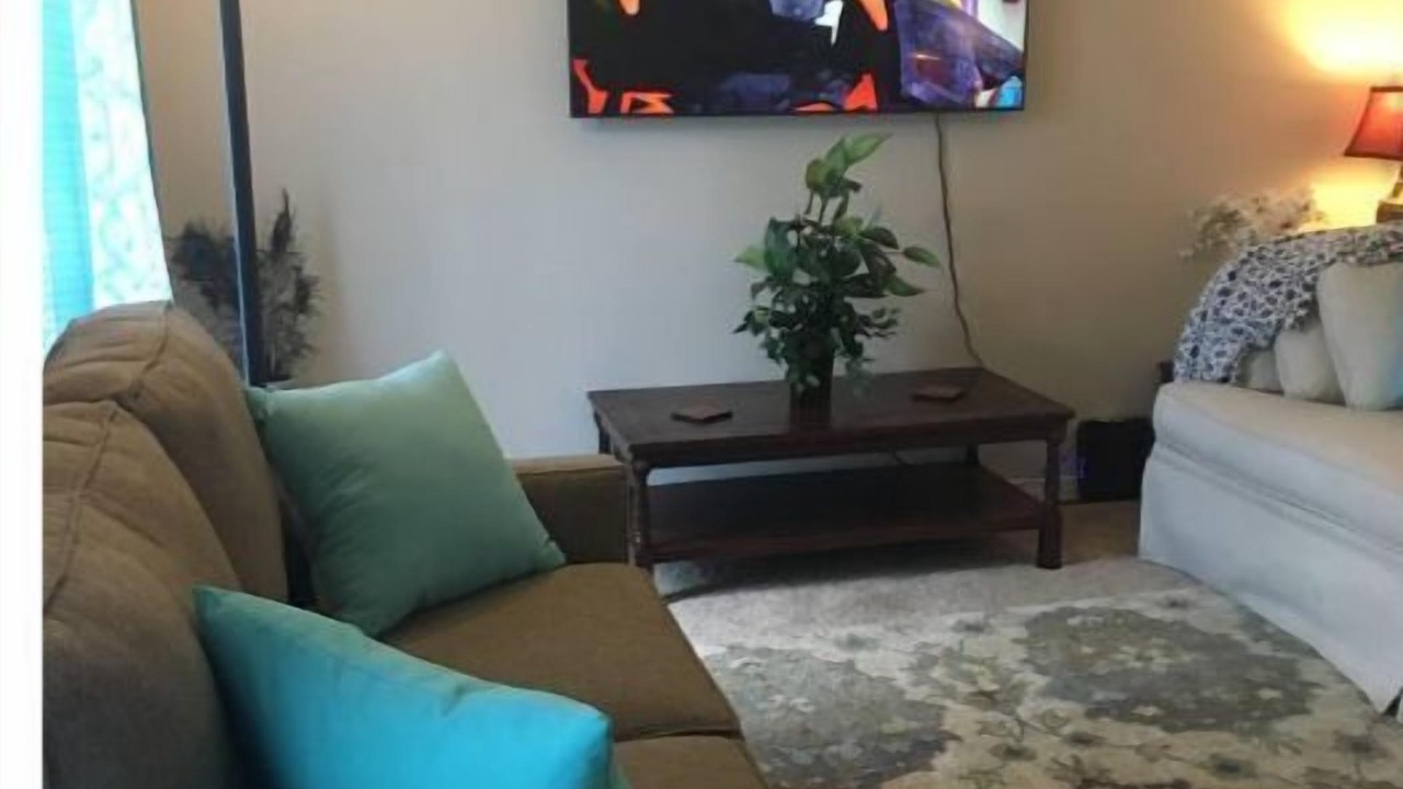 Photo of Livingroom in Cardinal Heights
