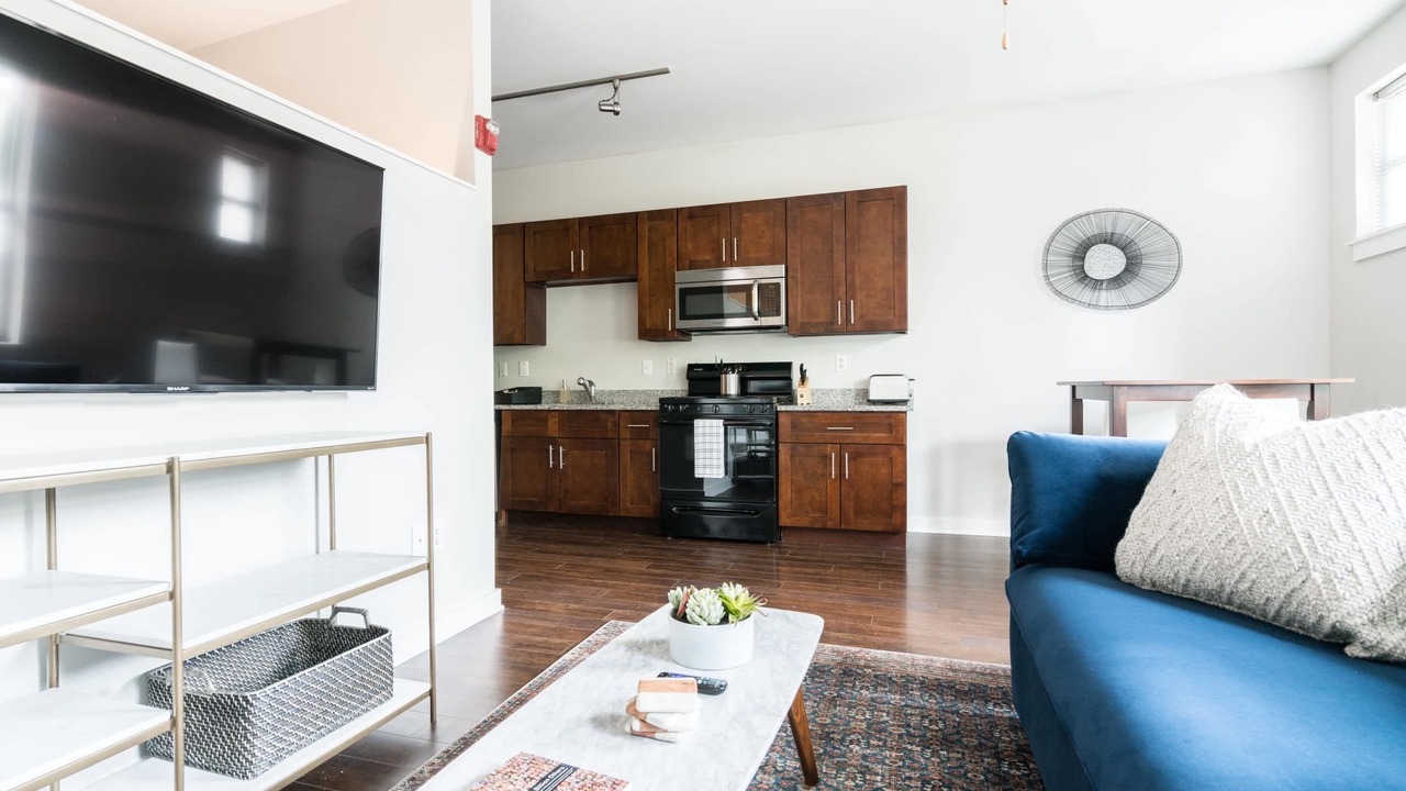 Photo of Livingroom in Music Row