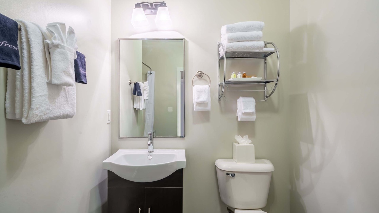 Photo of Bathroom in Music Row