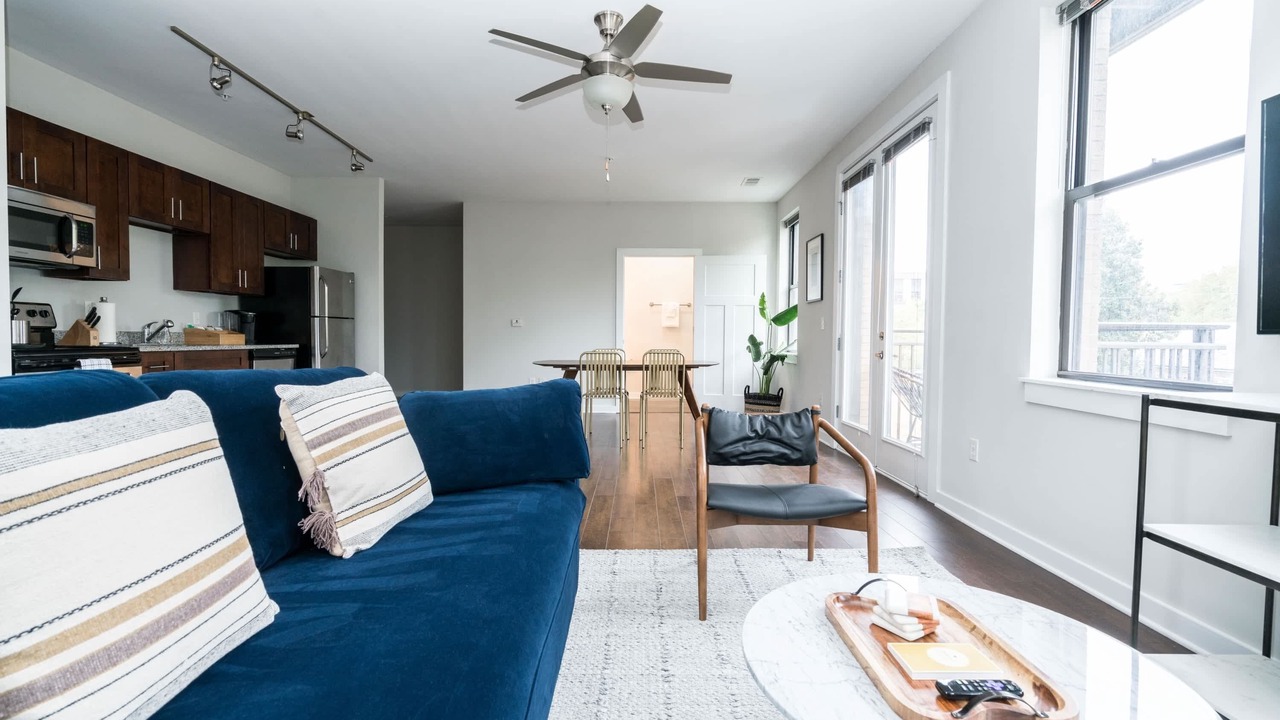 Photo of Livingroom in Music Row