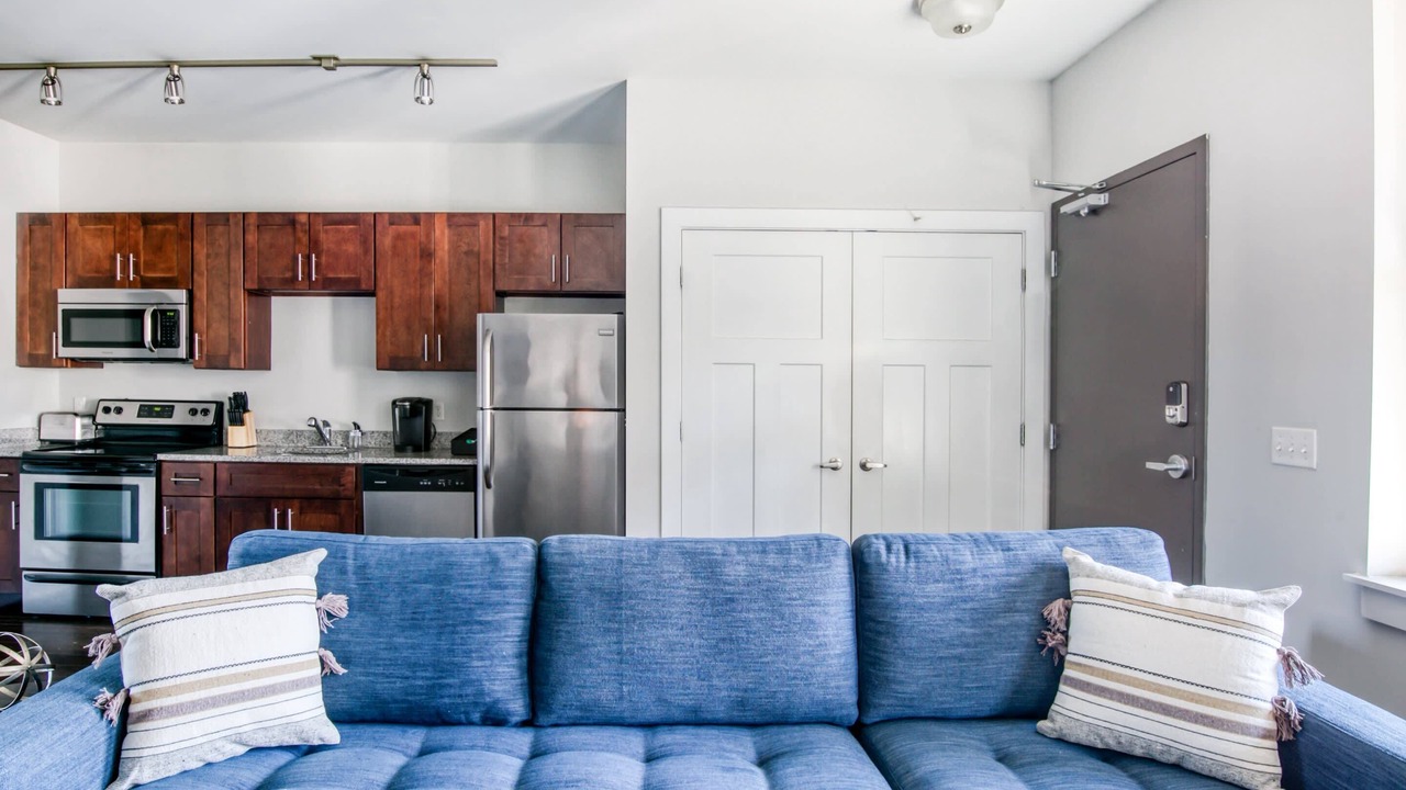 Photo of Livingroom in Hillsboro Village