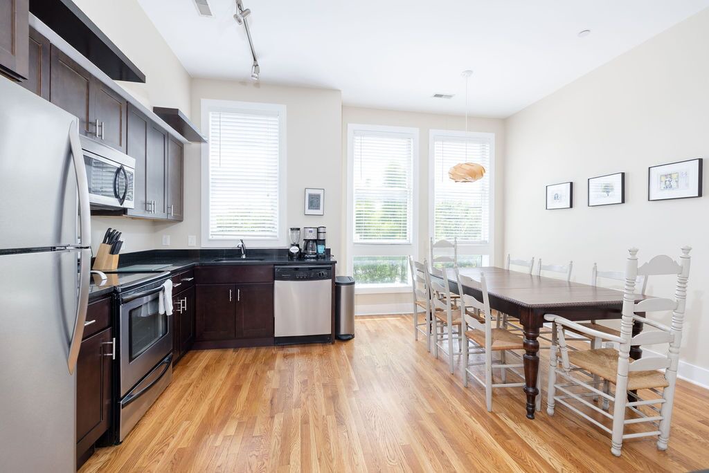 Photo of Kitchen in Belmont - Hillsboro