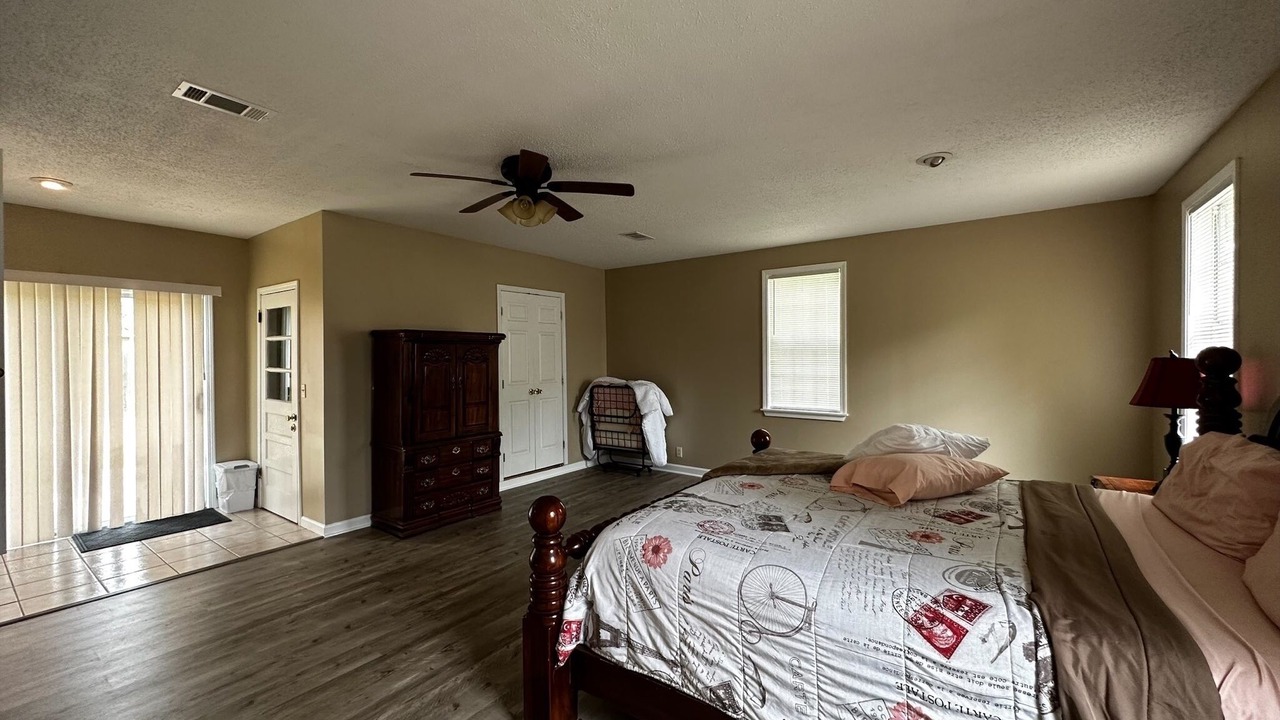 Photo of Bedroom in Mayflower