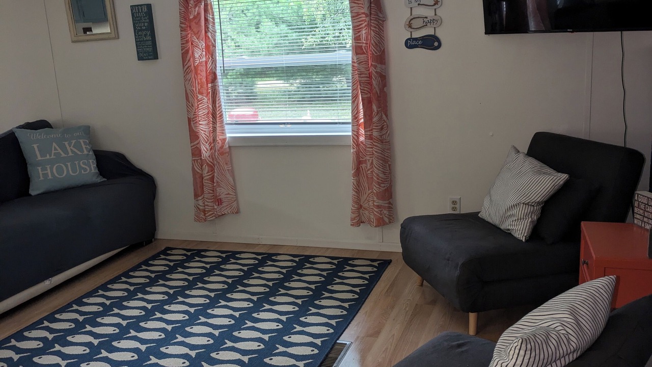Photo of Livingroom in Friendship