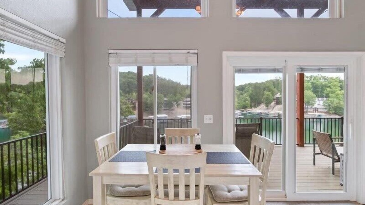 Photo of Livingroom in Osage Beach