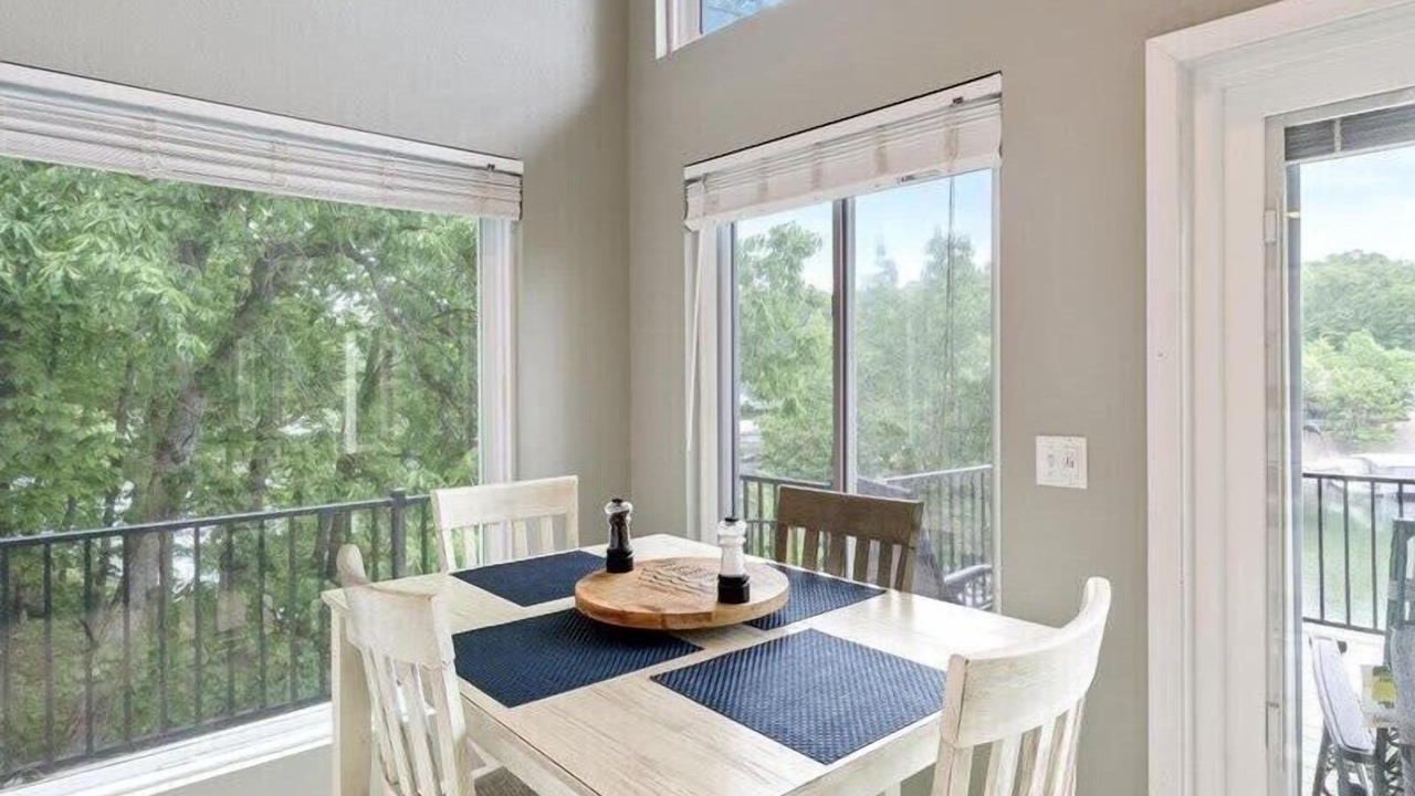 Photo of Livingroom in Osage Beach