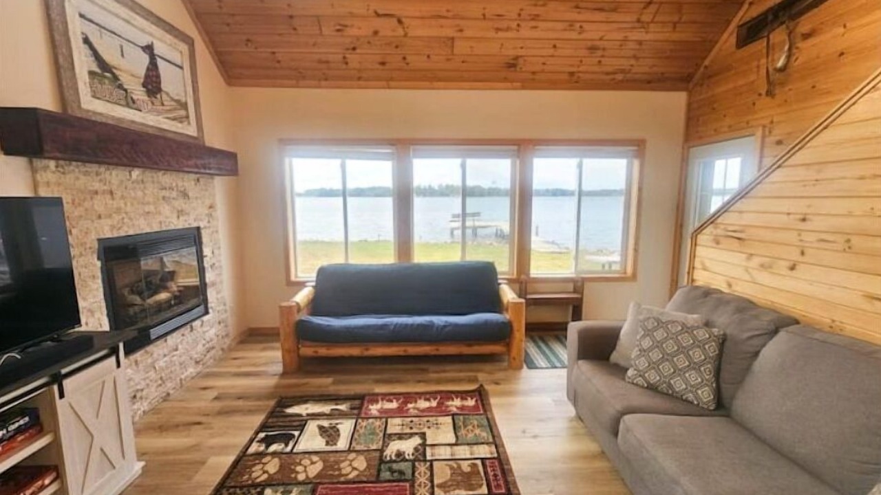 Photo of Livingroom in Chetek