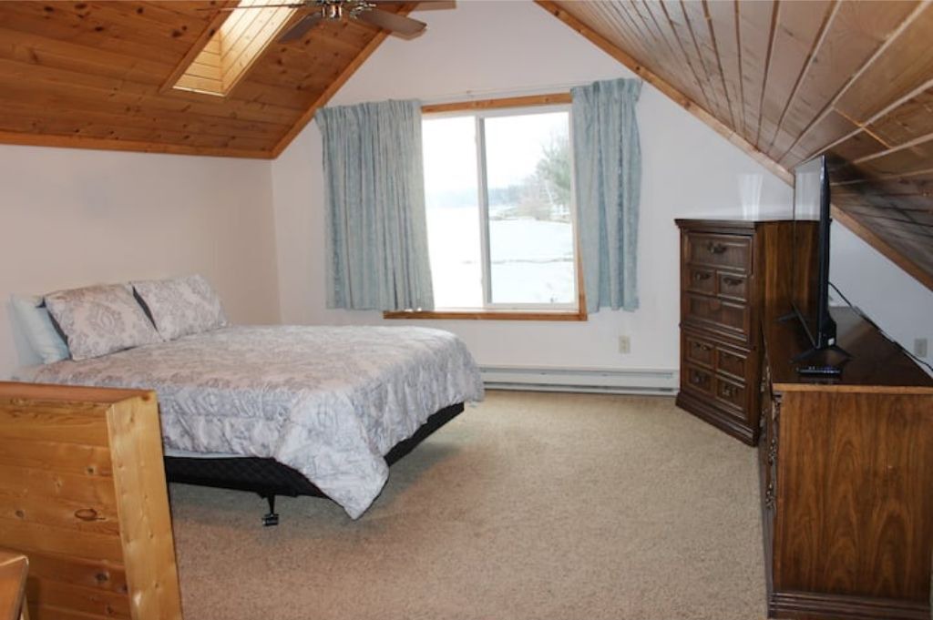 Photo of Bedroom in Chetek