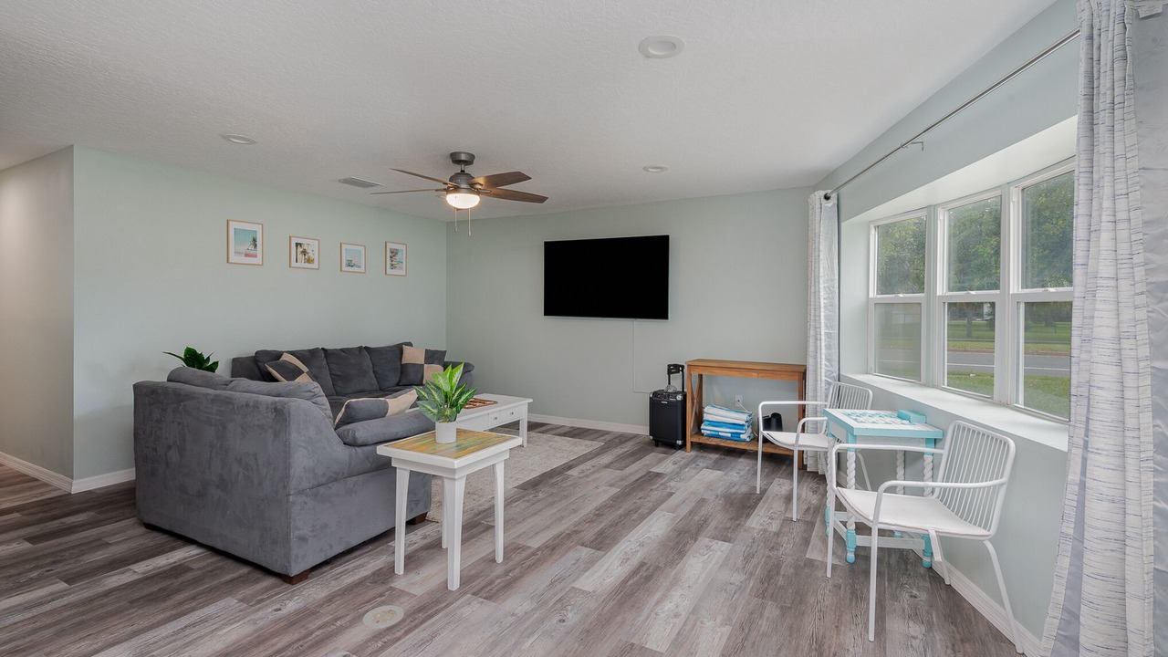 Photo of Livingroom in Cape Caneveral Beach Gardens