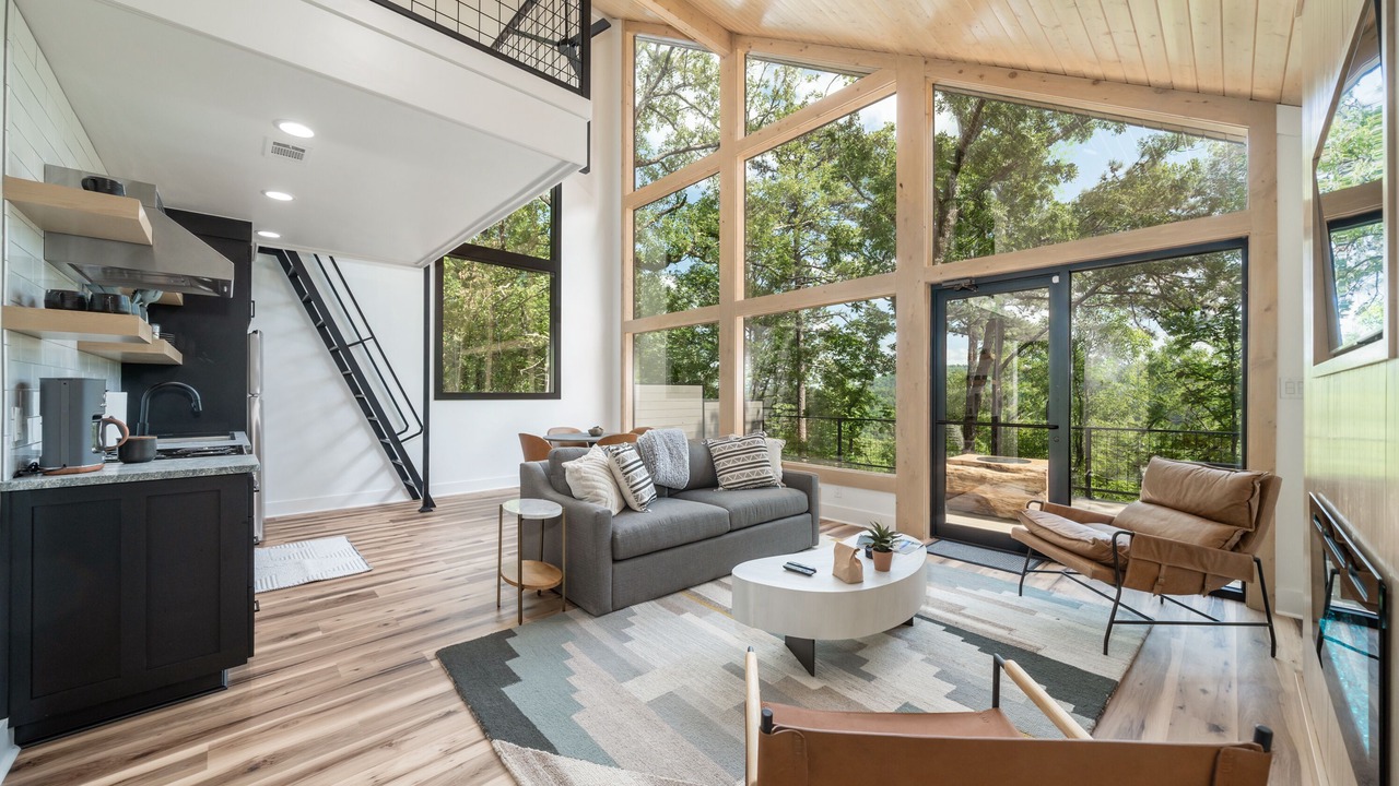 Photo of Livingroom in Hot Springs